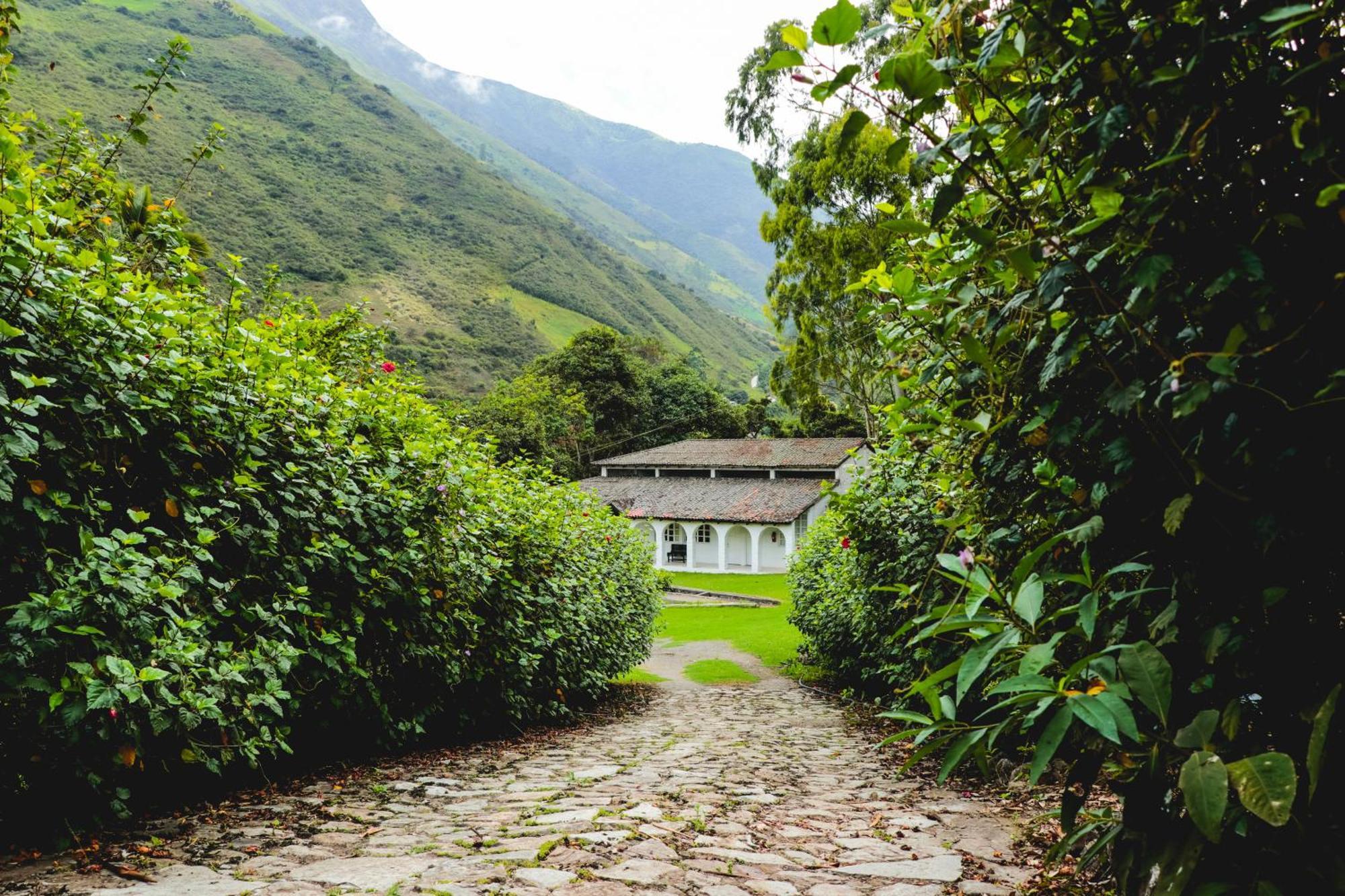Huigra Hosteria La Eterna Primavera מראה חיצוני תמונה