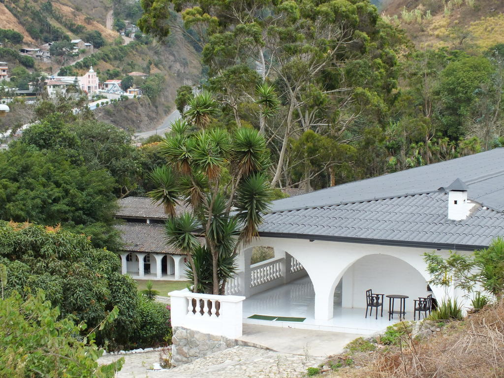 Huigra Hosteria La Eterna Primavera מראה חיצוני תמונה