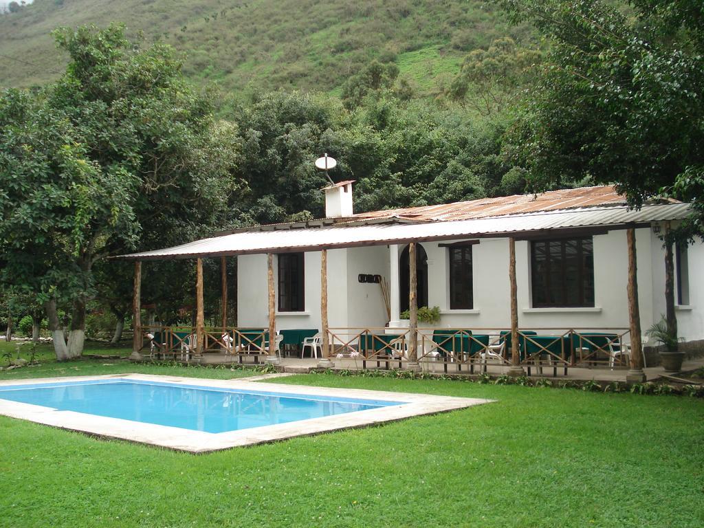 Huigra Hosteria La Eterna Primavera מראה חיצוני תמונה